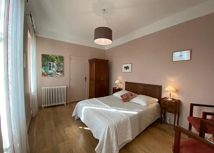 Domaine De Salabert Bed & Breakfast
