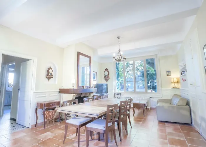 Bed & Breakfast Domaine De Salabert